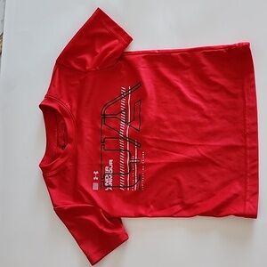 Boys Under Armour Kids t shirt size 4